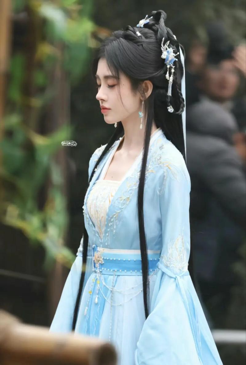 鞠婧祎黄明昊恋爱?刘大锤侧面打脸真是笑死
