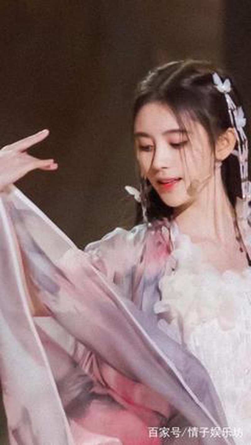 鞠婧祎黄明昊恋爱?刘大锤侧面打脸真是笑死